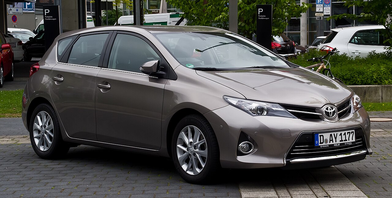 Toyota Auris 2. Nesil dış görünüm